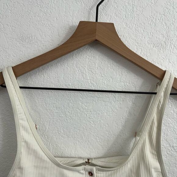 Frankie's Bikinis Alana Button Front Scoop Neck Ribbed Bikini Top White Medium - Picture 7 of 11